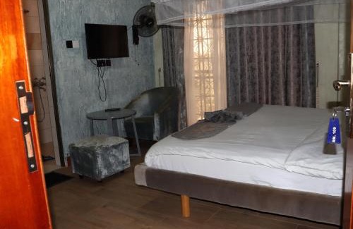 Kampala Hotel | Crux hotel