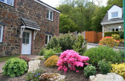 Saltash House | Crylla Valley Cottages - access to pool, gym, spa and more
