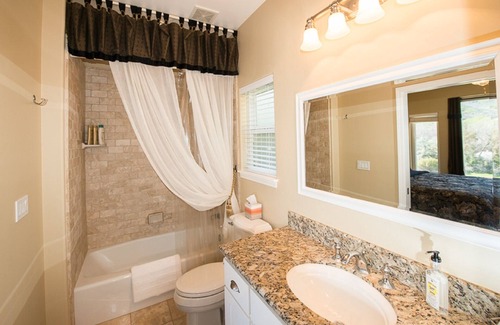 Three Rivers House | Crystal Cabin- NEWLY BUILT, beautiful views and close to Sequoia Park