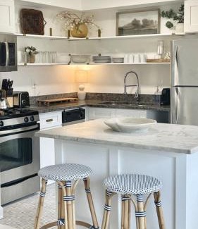 Aurora Highlands House | Crystal City Charm Free Parking 204