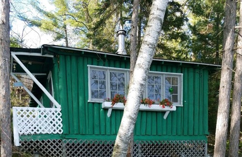 Mountain Cabin | Crystal Clear Maiden Lake Beach Front Cabin