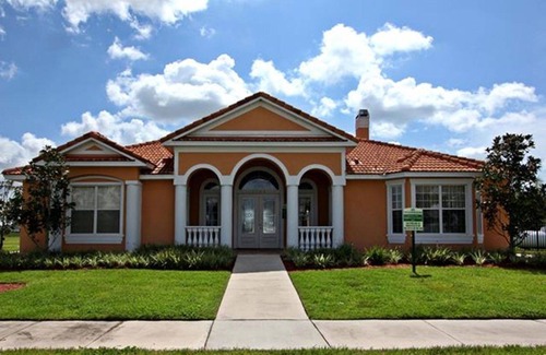 Crystal Cove Villa | Crystal Cove Delight *Free WiFi & Long Distance Calls; Private Heated Pool*