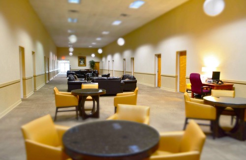 Palatka Hotel | Crystal Cove Hotel