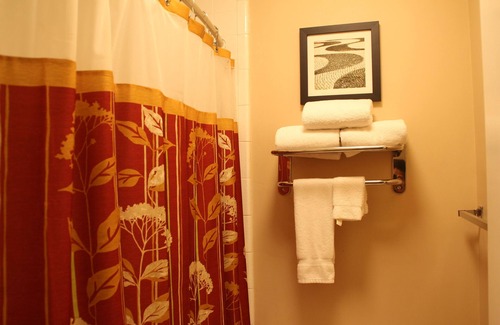 Palatka Hotel | Crystal Cove Hotel