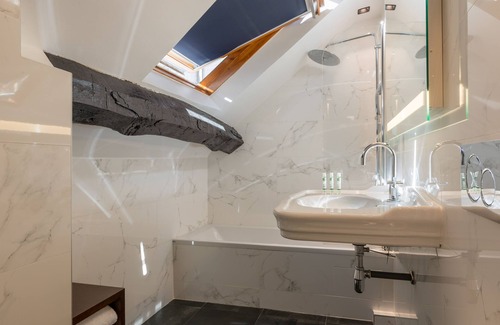 Saint-Germain-des-Pres Hotel | Crystal Hôtel