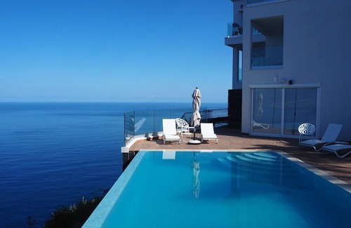 Sauzal Villa | CRYSTAL OCEAN VILLA