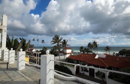 Kathaluwa Hotel | Crystal Oceanic