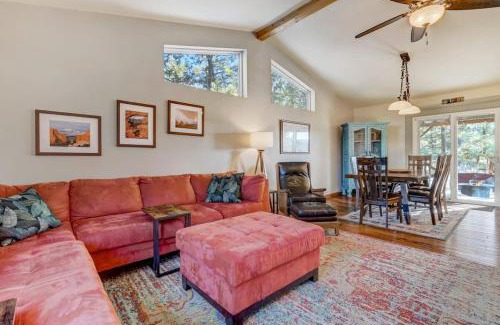 Florissant House | Crystal Retreat Cabin - Hot Tub BBQ Eco Escape
