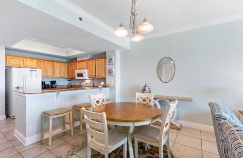 Gulf Shores Apartment | Crystal Shores West 202