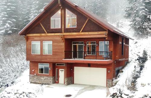 Sandpoint House | Crystal Springs Chalet