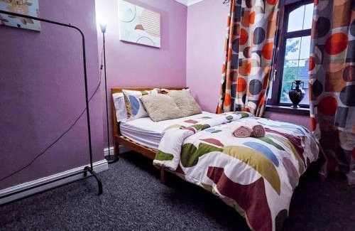 Stoke-on-Trent House | Crystal , Stoke on Trent