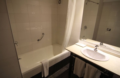 Centro Hotel | Crystal Tower Hotel