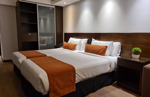 Centro Hotel | Crystal Tower Hotel