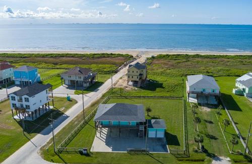 Crystal Beach House | Crystal Villa home