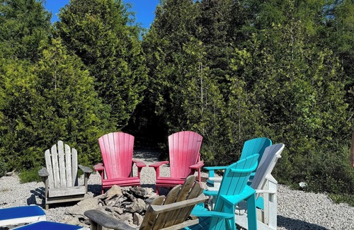 Northern Bruce Peninsula Cottage | Crystal Water Retreat includes 6 Kayaks