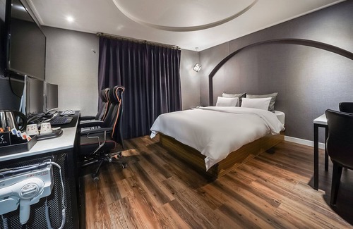 Nokbeon-dong Hotel | CS Hotel