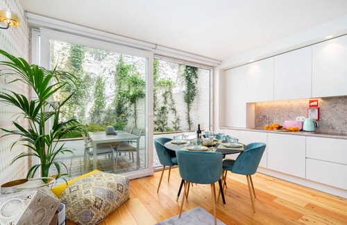 Alfama Apartment | CSA18 Luxury Design Apartment