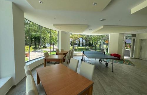 Balatonszemes Apartment | Családi Villa