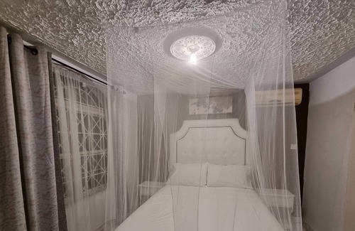 Tower Isle Bed & Breakfast | Csompo Empire one bedroom apt