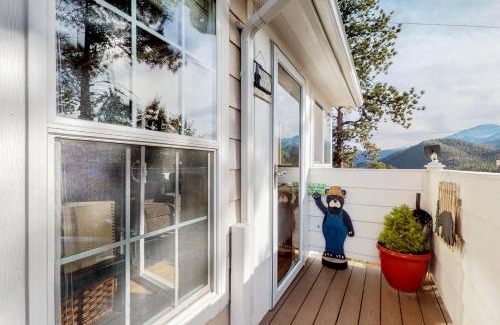 Woodland Park House | Cub Cottage