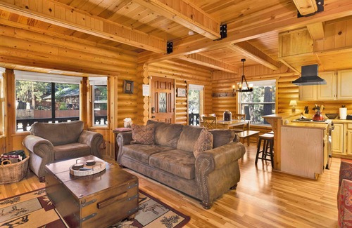 Eagle Mountain Estates House | Cub's Cabin #2561