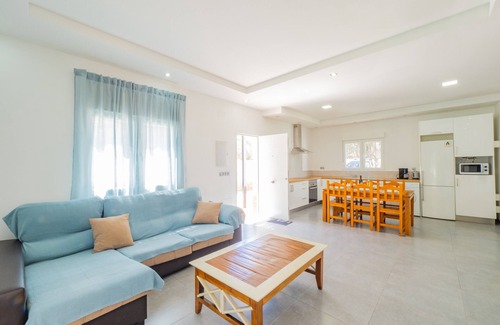 Alhaurin el Grande Cottage | Cubo's Casa Rural Finca Armonia/private pool/air conditioning/fiber optics/free wifi