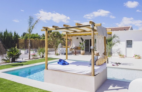 Alhaurin el Grande Cottage | Cubo's Casa Rural Agua de Lima/private pool/air conditioning/free Wi-Fi