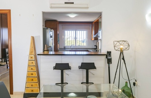 Mijas Ski Chalet | Cubo's Chaparral Townhouse & Community Pool/sea views/free wifi/air conditioning