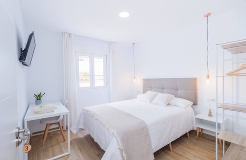 Torre de Benagalbon Bed & Breakfast | Cubo's Hostal William's Sunny 3/free wifi/air conditioning