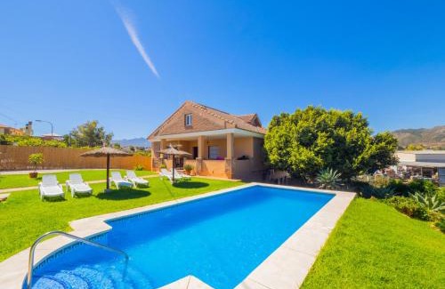 Alhaurin de la Torre Villa | Cubo's Villa Plumaria de Alhaurin