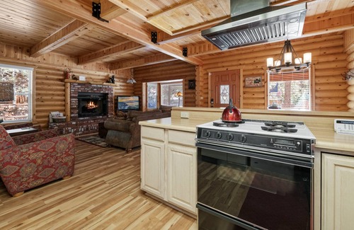 Eagle Mountain Estates Cabin | Cubs Cabin