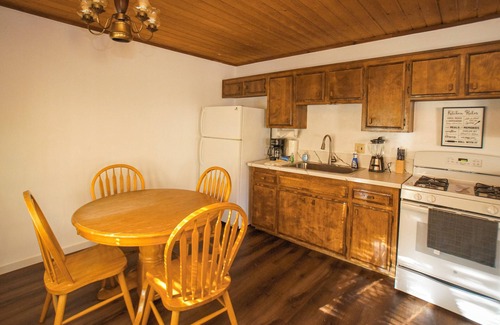 Sugarloaf Cabin | Cubs Nest
