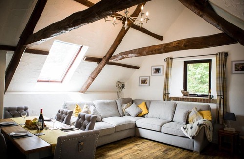 Rosevine House | Cuckoo's Nest at Country Ways