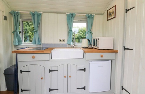 Brayford Cottage | CUCKOO'S NEST, romantic, character holiday cottage in South Molton