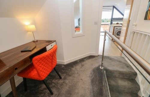 Mabe Apartment | Cuckoo's Rest