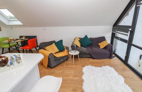 Mabe Apartment | Cuckoo's Rest