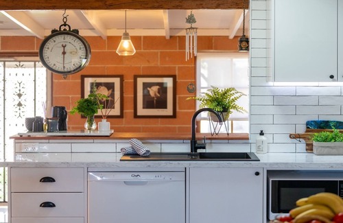 Currarong House | Cudgee – one street back from the beach
