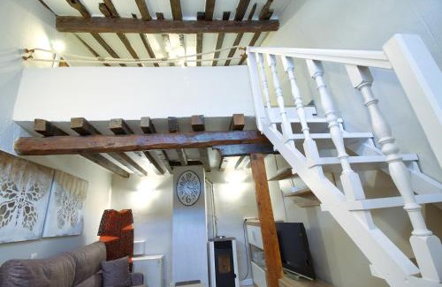 Old Town Apartment | Cuencaloft En Plaza Mayor
