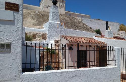 Estacion de Chinchilla Apartment | Cueva a 10 min de Albacete
