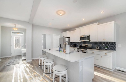 Otterbien Home House | Cul-de-sac home in safe Family-friendly community