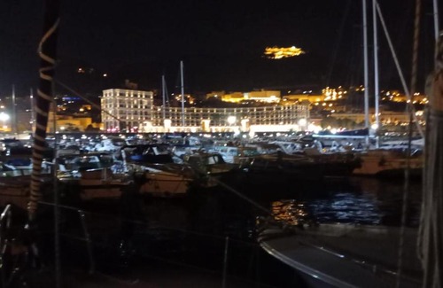 Salerno Boat Rental | Cullati dal mare - b&b on board