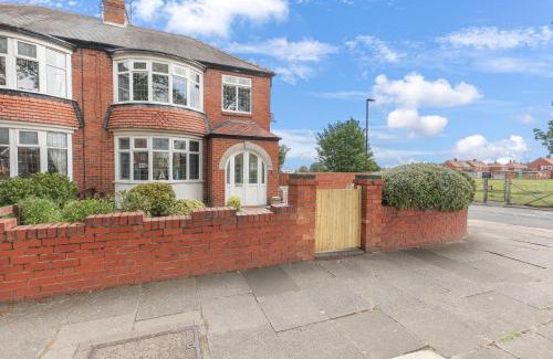 Cullercoats House | Cullercoats Coastal Haven - North East Escapes