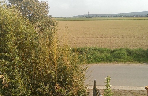 Region Hannover District Apartment | Cultivation in a quiet southern location on the outskirts to Deister
