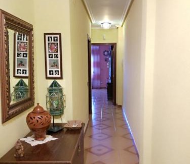 Almagro Apartment | CULTURAS Y COLORES EN ALMAGRO -WIFI alta velocidad, NETFLIX, Parking -Promocion EMPRESAS-