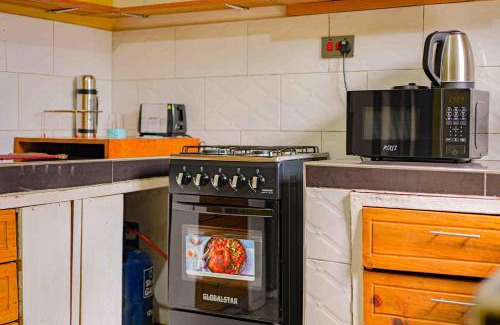 Gulu Apartment | Culture House - Heritage Stay with Family Comforts