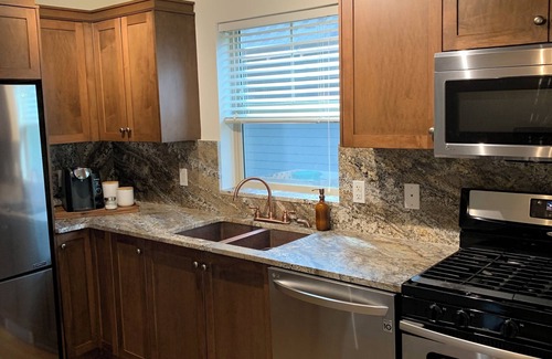 Lindell Beach Cottage | Cultus Lake Nature’s Playground Cottage 1BR + Loft