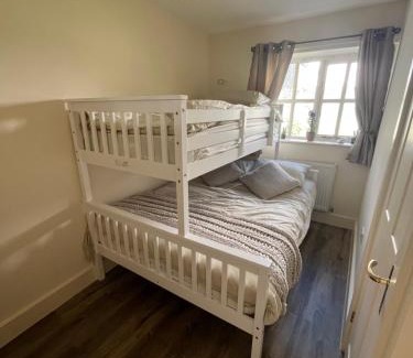Chudleigh House | Culver Bungalows