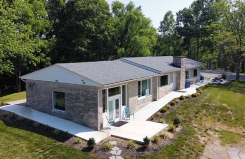 Jamestown House | Cumberland Get-A-Way located at entrance of State Park