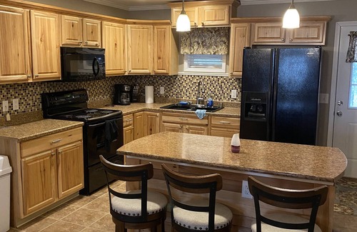 Monticello House | Cumberland Lake House W/Hot Tub
