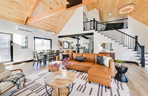 Burkesville Cabin | Cumberland River On-Site: Mtn-View Hideaway!